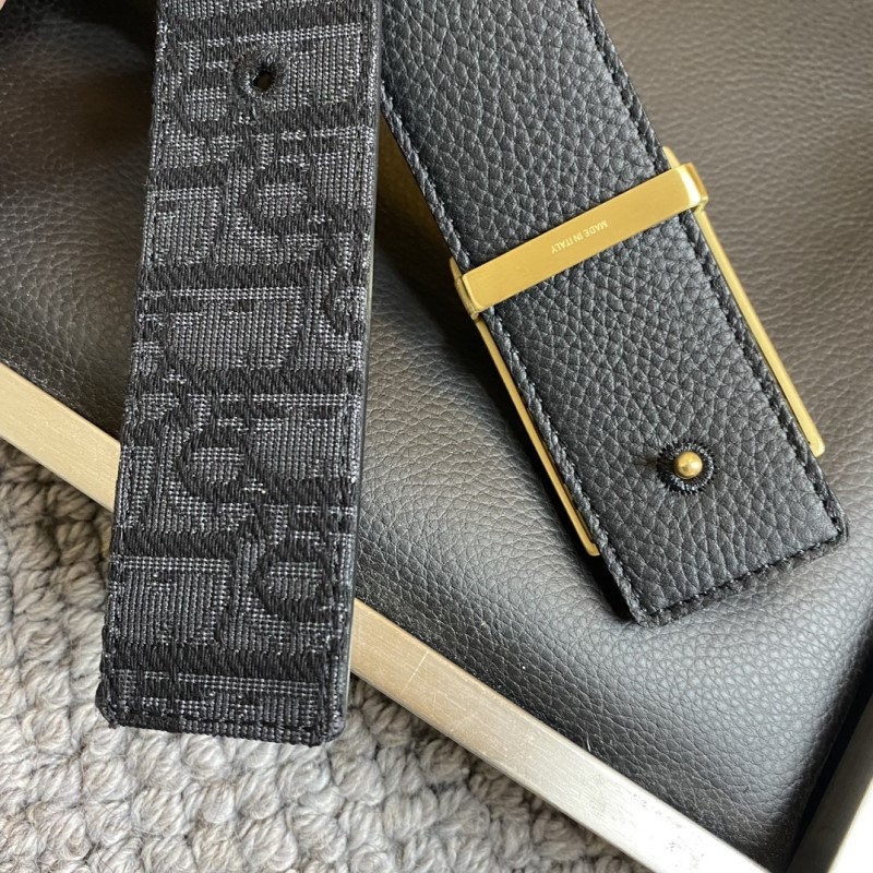 chr1st1an D10r belts
